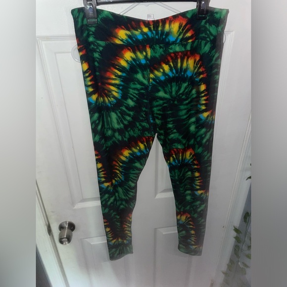 LulaRoe Rainbow Tie Dye Leggings - Picture 2 of 6